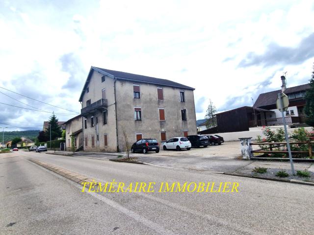 Champagnole CV Immeuble en monopropriété 7 appartements