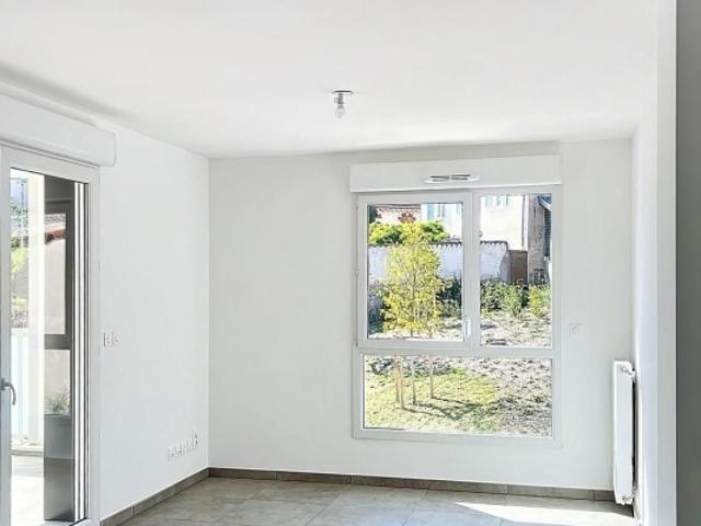CHAMPAGNE AU MONT D'OR, appartement à vendre, 3 pièces, 65 m²