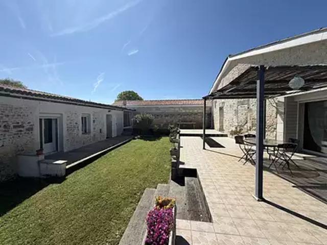 Champagne Vigny 16250 Achat / Vente maison 6 pièces t6 terrasse parking