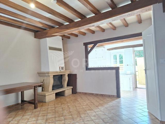 CHAMPIGNELLES, village tous commerces Maison F4