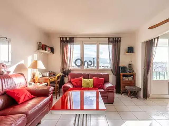 Champigny sur Marne 94500 Achat / Vente appartement 4 pièces t4 au dernier étage cave