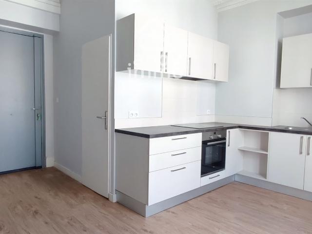 Championnet, Lot de 2 T2 de 34m2 et 37m2 avec chacun un balc. 70m² Grenoble