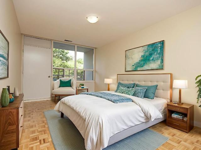 Champlain Towers Studio Apartment for Rent at 200 Rideau Terr, Ottawa, ON K1M 0Z3 Lindenlea