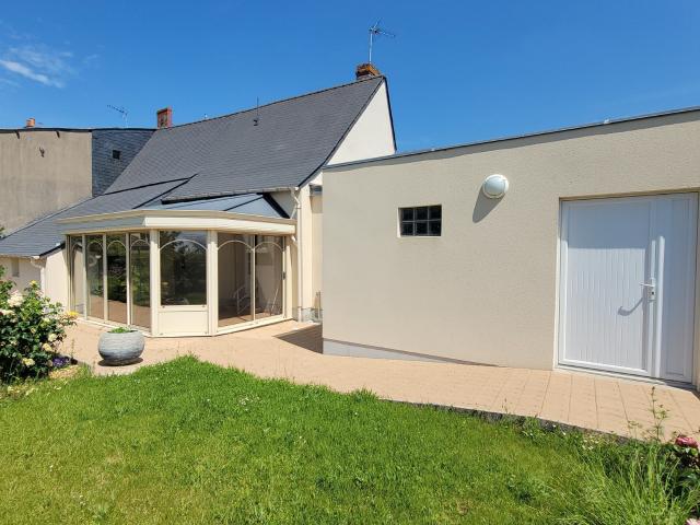 CHAMPTOCE Maison T3 meublée