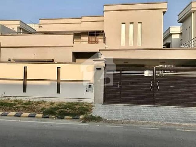 Chance 350 square yard home for sale falcon complex new malir karachi