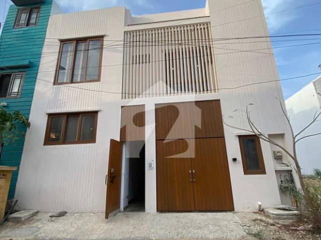 Chance Deal 100 Yards Bungalow For Sale Phase 8