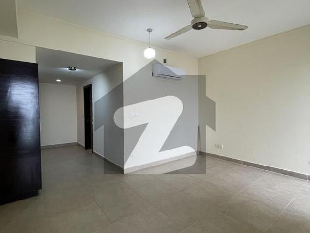 Chance deal 2 bedroom apartment for rent emaar crescent bay