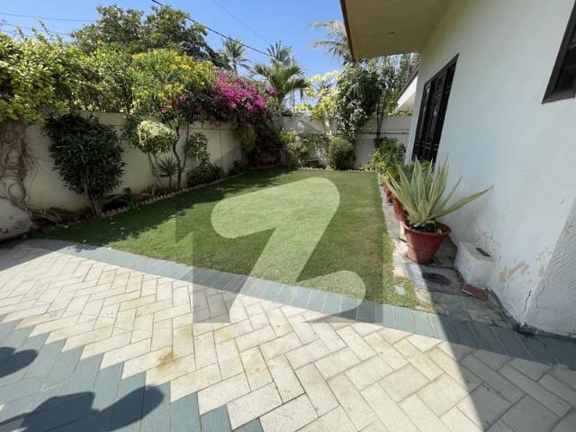Chance Deal 300 Yards Plot Available At Sahil Street For Sale