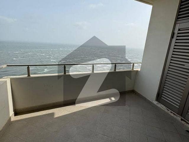 Chance deal 3 bed sea facing available for rent in reef tower emaar