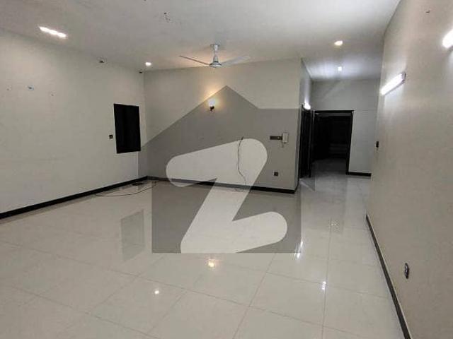 Chance Deal Well Maintained Exclusive 2000 Yards Bungalow For Sale In Prime Location Main Gizri Boulevard Phase 4