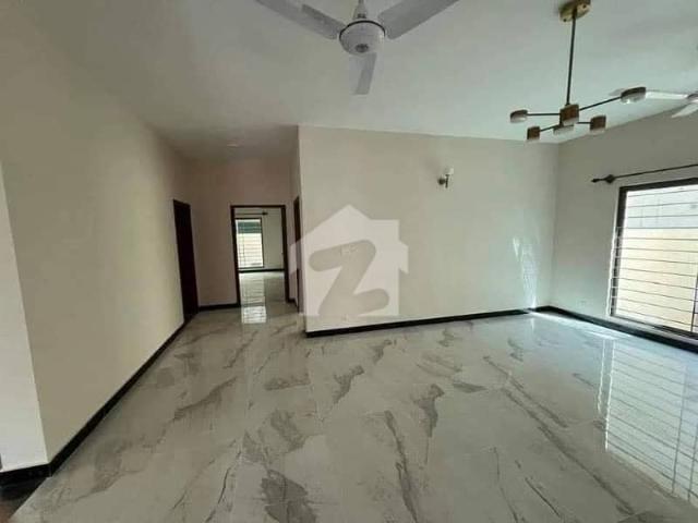 Chance deal brand new luxurious west open house available for sale purpose in askari 6 in just 7.80 crore