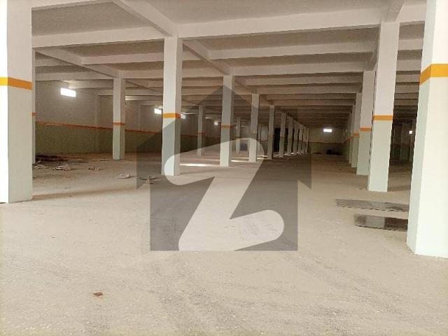 Chance deal factory for sale on main road site karachi with room gas front 300 feet