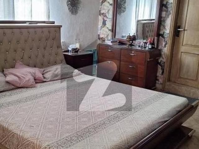 Chance deal | small town house in prime location of clifton block 1