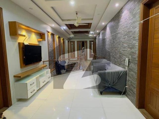 Chance deal luxurious like new house near bait us salam dha phase 4