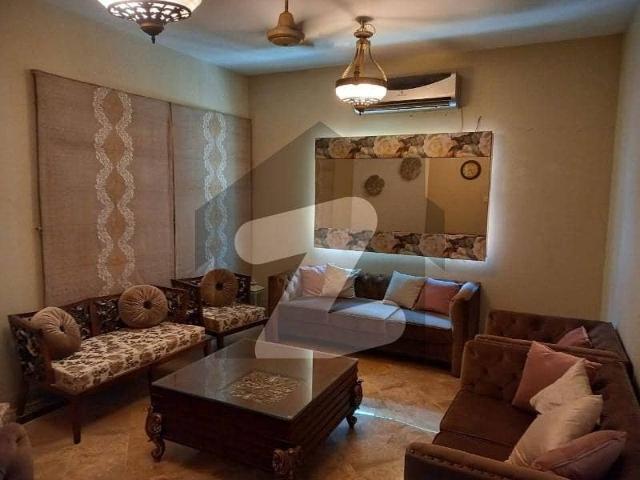 Chance deal | small town house in prime location of clifton