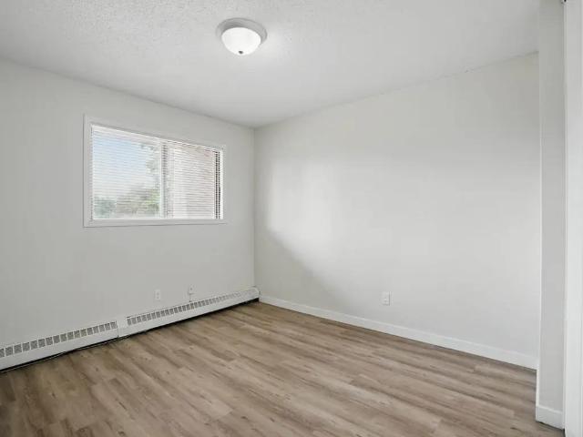 Chancellor Gate 3 Bedroom Apartment for Rent at 403 Pendygrasse Rd, Saskatoon, SK S7M 5E5 Fairhaven