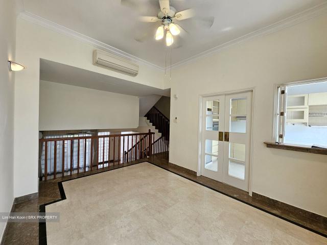 Chancery Grove D11, Terrace