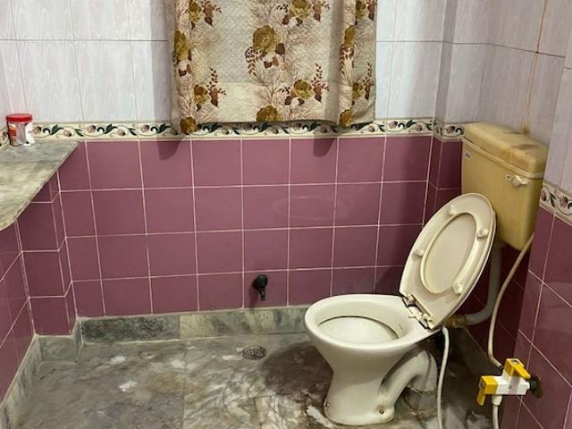 Chanakyapuri, Central Delhi 3 Bedroom 375 Sq. Ft. Builder Floor in Chanakyapuri Delhi Listing ID: #10327