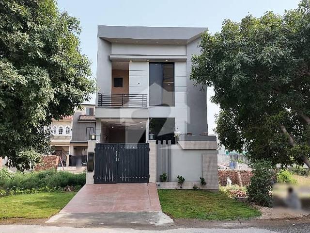 Change Your Address To Prime Location Formanites Housing Scheme Block J, Lahore For A Reasonable Price Of Rs. 24000 House For Sale