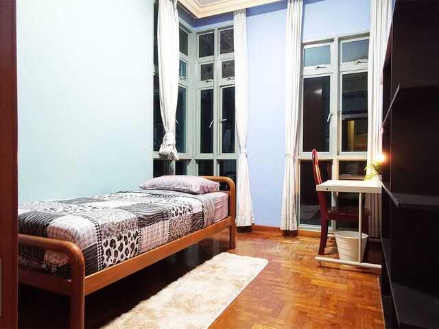 Changi Court FULLY FUrnished CONDO Co LIving Environ from $1200 pm Inclusive of Utilites