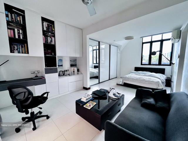 Changi South Avenue 1 D16, Terrace