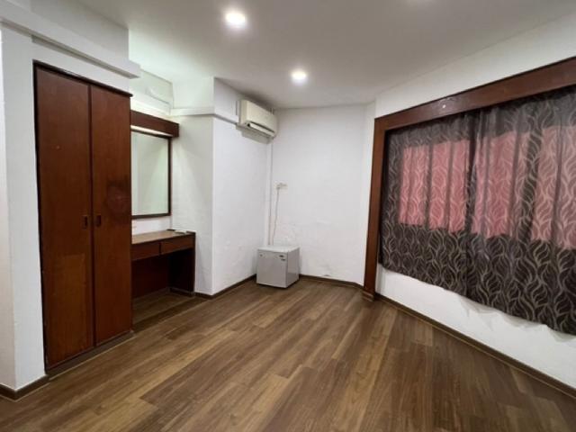 CHANGI ROAD Corner Terrace For Rent, $1,950, 1 Bed 1 Bath 360 sqft $5.42 psf