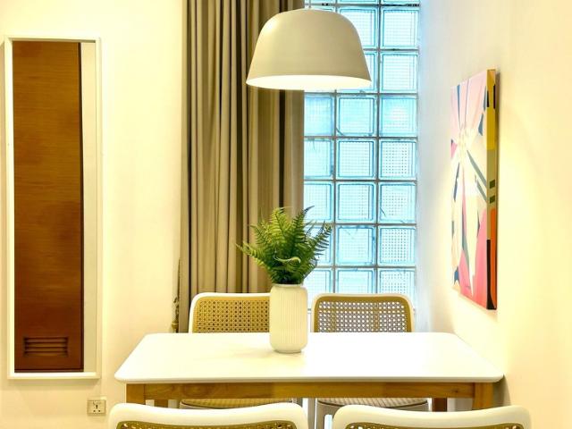Changi Rise Condo Condominium Room Rental, $1,299, 1 Bed 1 Bath 180 sqft $7.22 psf