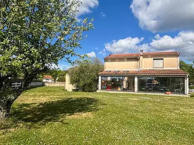 Chaniers 17610 Achat / Vente maison 9 pièces t9