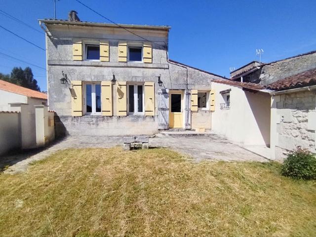 Chaniers Maison 5 pièces dépendance, jardin et grand garage