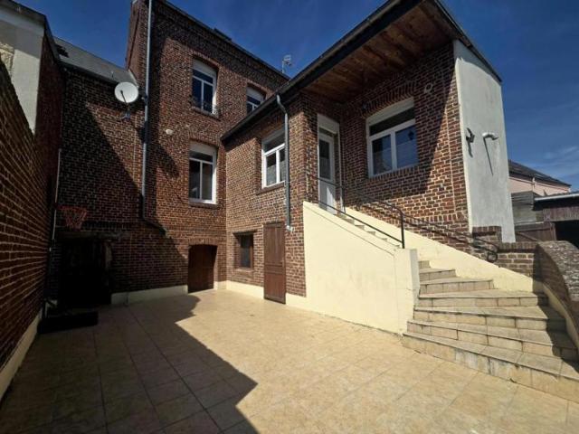 ? CHANTEZ LA VIE DE FAMILLE EN GRAND ! ? 5 chambres jardin garage