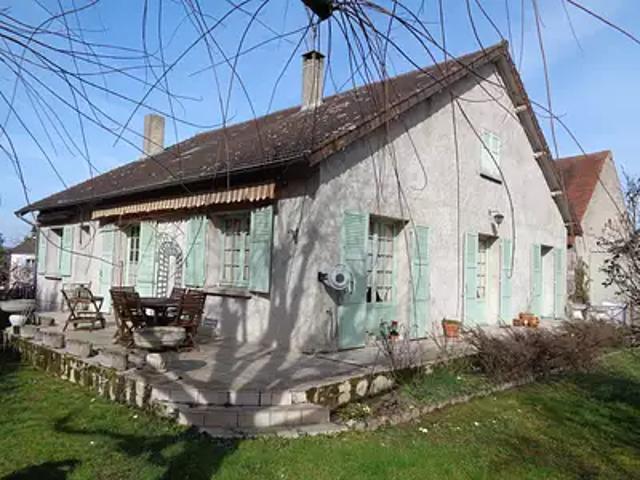 Chantelle 03140 Achat / Vente maison 8 pièces t8 terrasse