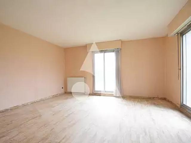 Chantilly 60500 Achat / Vente appartement 3 pièces t3 au dernier étage cave