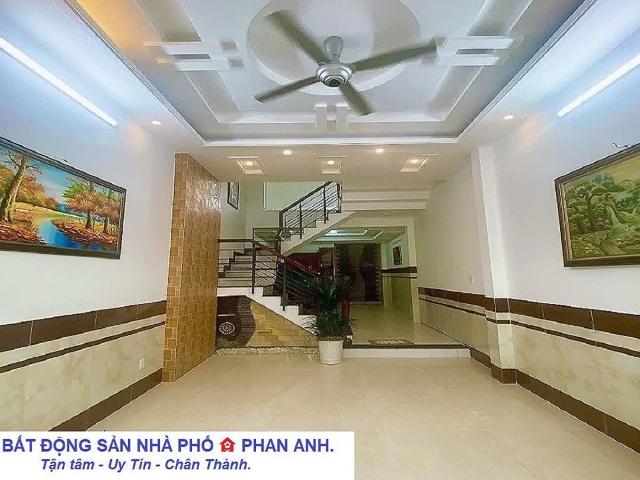 Chào mừng đến với cơ hội sở hữu viên ngọc quý tại trung tâm nhà phố Quận 9 – Hẻm xe hơi Chỉ 7