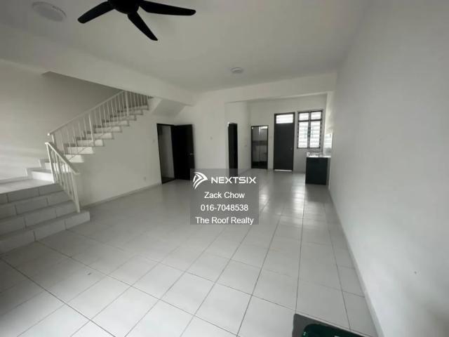 超值单位‼️Full Loan + Cash Back Unit‼️ The Garden Residence Mutiara Mas两房公寓‼️Unblock View有专属的Garage停车位 可以停放三辆车出租率高地点成熟 步行就可以到达楼下商圈