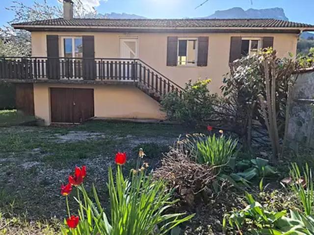 Chapareillan 38530 Achat / Vente maison 6 pièces t6 au dernier étage