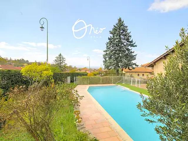 Chaponnay 69970 Achat / Vente maison 7 pièces t7 au dernier étage piscine