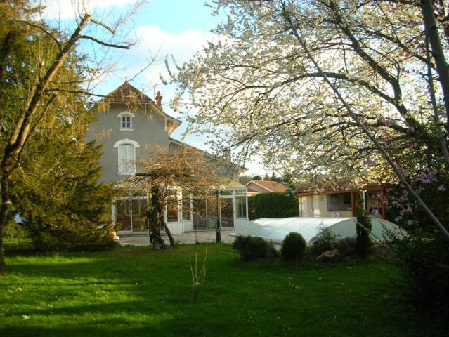 CHAPONNAY, Très belle Maison bourgeoise début du XIXème siècle de 305 m² avec terrain de 1700 m²