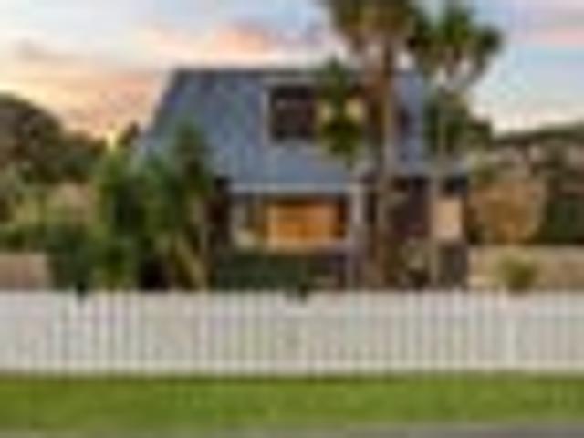 Character, Comfort & a Bushland Backdrop