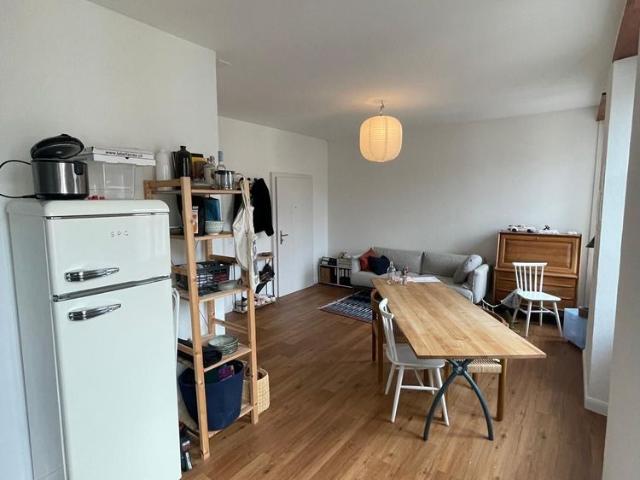 Character apartment of 2.5 rooms in a renovated historic building