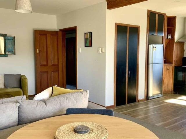CHARACTER BUNGALOW JUST MINUTES TO THE BEACH!