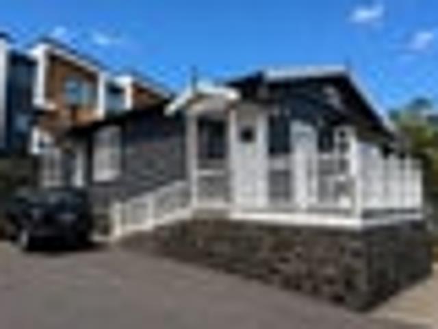 Character Filled 5 Bed Bungalow