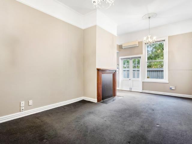 Character flat in Waltham
