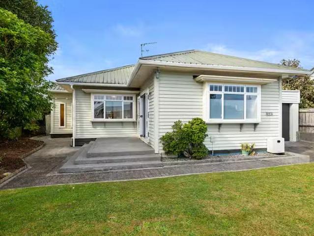 CHARACTER ON CARRINGTON – First National Real Estate