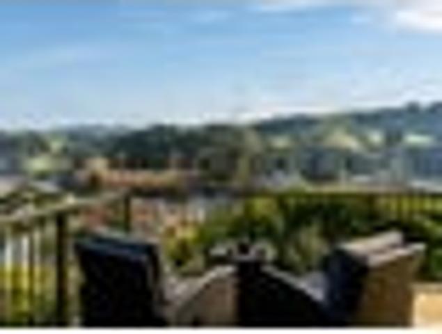 Character, sun and captivating views