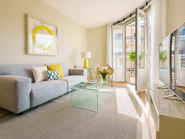 Characterful and Contemporary Chamberí Apartment