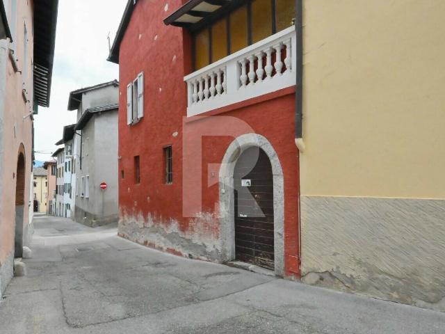Characteristic Ticino Multi Family House with Private Courtyard | dreamo. Ch