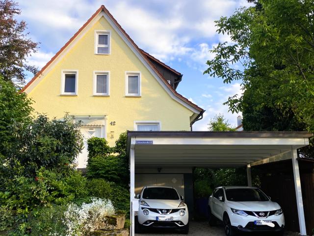 Charaktervolles freistehendes modernisiertes Einfamilienhaus