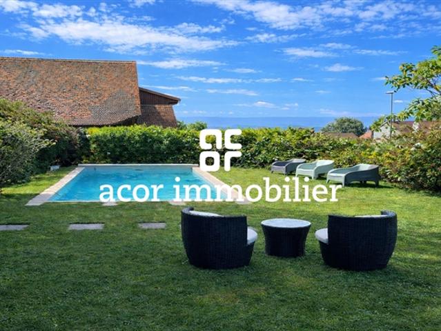 Charakterbildung mit Garten, Schwimmbad und Mieteinnahmen