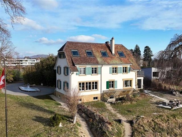 Charakterhaus mit direktem Zugang zum See