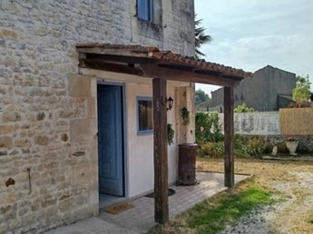 Charentaise avec piscine
